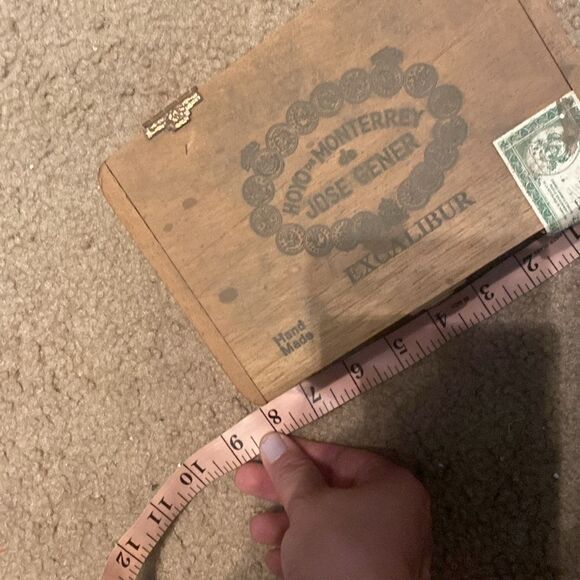 Vintage Hoyo De Monterrey De Jose Gener Cigar Box - Limited Edition Excalibur - Picture 7 of 8